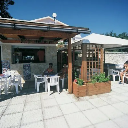 アパートホテル Carabella ヴィエステ