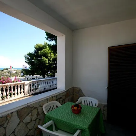 Carabella 3*