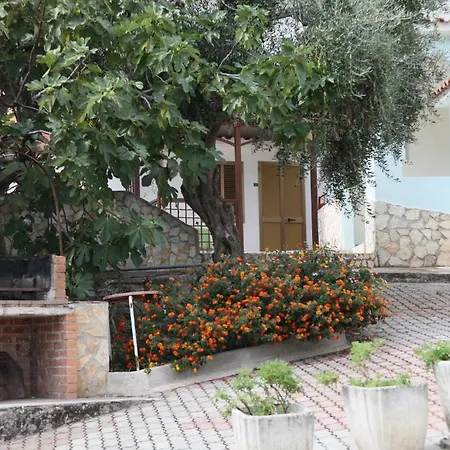 Apart Otel Carabella 3*