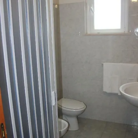 Carabella アパートホテル 3*