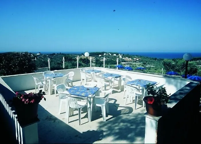 Apartahotel Carabella 3*