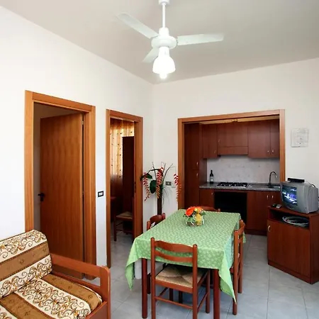 Carabella Aparthotel 3*