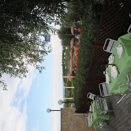 Carabella Ξενοδοχείο με διαμερίσματα 3*