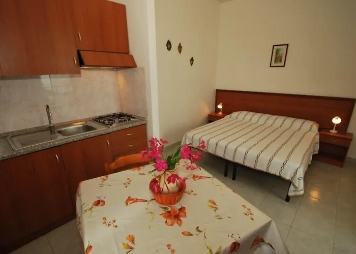 Apart-hotel Carabella 3*