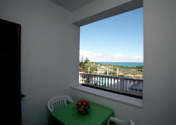 Apart-hotel Carabella 3*