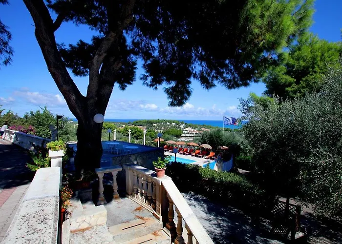 Apart-hotel Carabella 3*